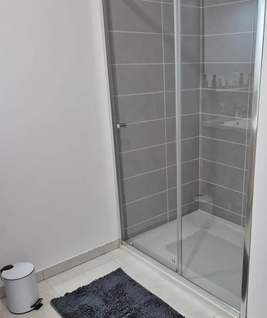 Apartment With Terrace Near The Beach Cavalaire-sur-Mer